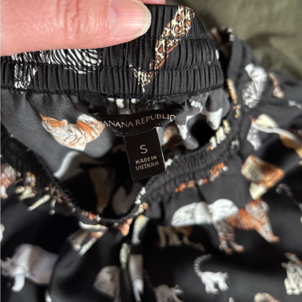 Banana Republic Satin Safari Pajama Set size small - Picture 2 of 6